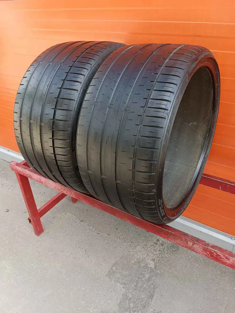 Пара б/у шин 285/25 R20 Falken Azenis FK-510