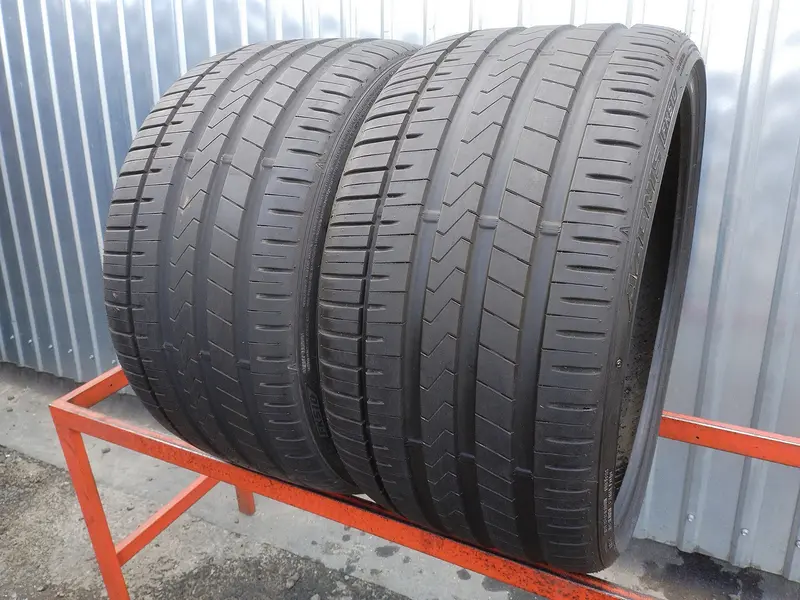 Пара б/у шин 285/25 R20 Falken Azenis FK-510
