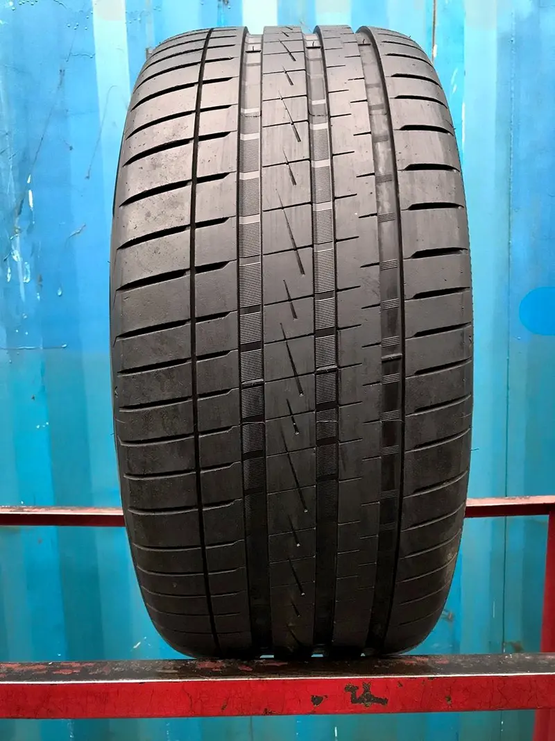 Б/у шина 285/25 R20 Vredestein Ultrac Vorti