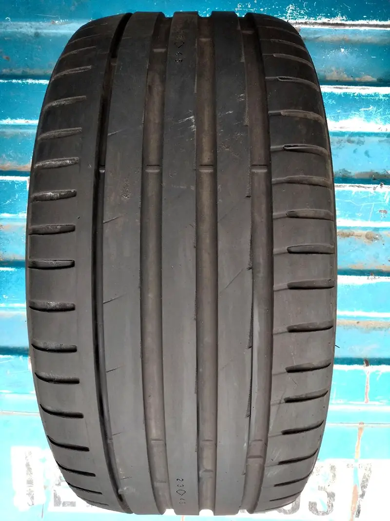 Б/у шина 285/30 R18 Nokian Z G2