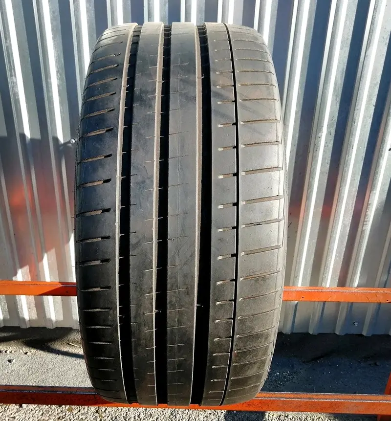 Б/у шина 285/30 R20 Vredestein Ultrac Vorti
