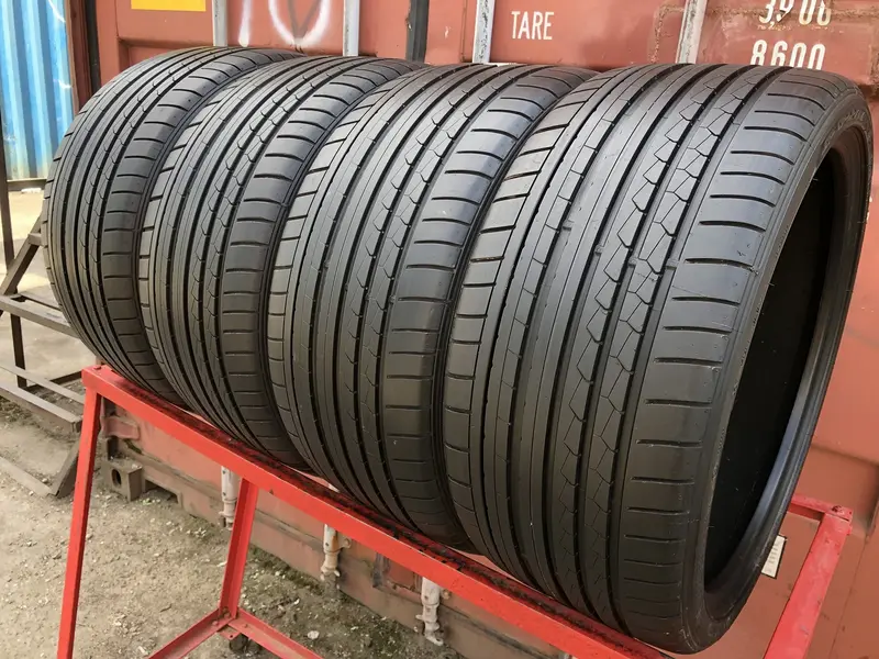 Комплект б/у шин 285/30 R21 Dunlop SP Sport Maxx GT