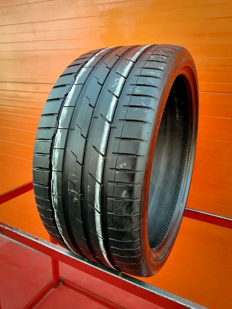 Б/у шина 285/30 R21 Hankook Ventus S1 Evo3 K127