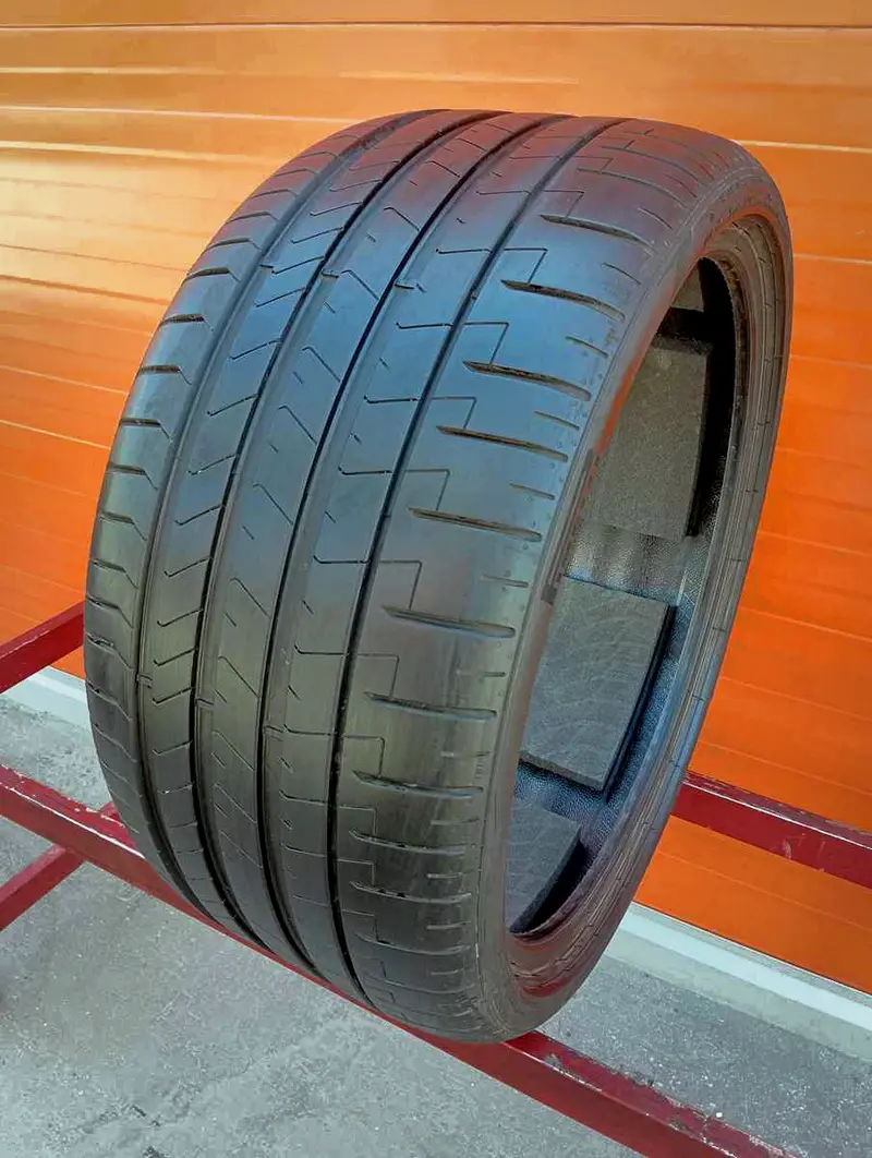 Б/у шина 285/30 R21 Pirelli P Zero PZ4 MO