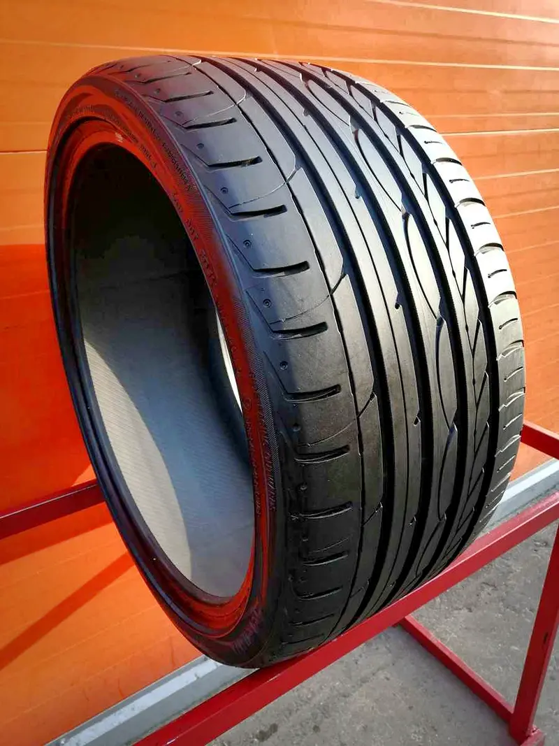 Б/у шина 285/30 R21 Yokohama Advan Sport V103