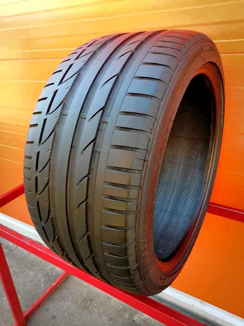 Б/у шина 285/35 R19 Bridgestone Potenza S001