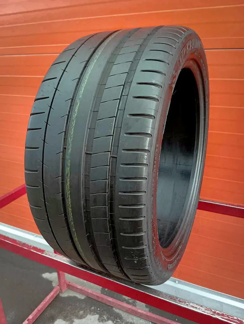 Б/у шина 285/35 R19 Michelin Pilot Super Sport RunFlat