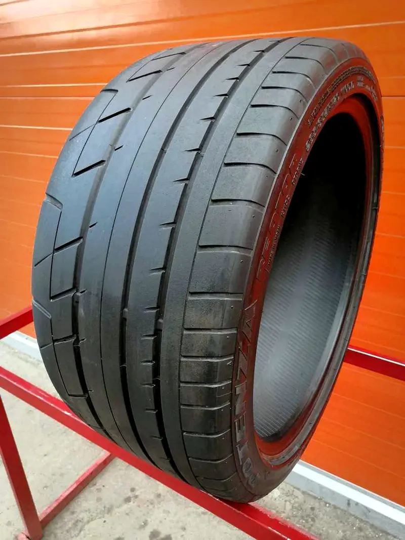 Б/у шина 285/35 R20 Bridgestone Potenza RE 070 Run Flat