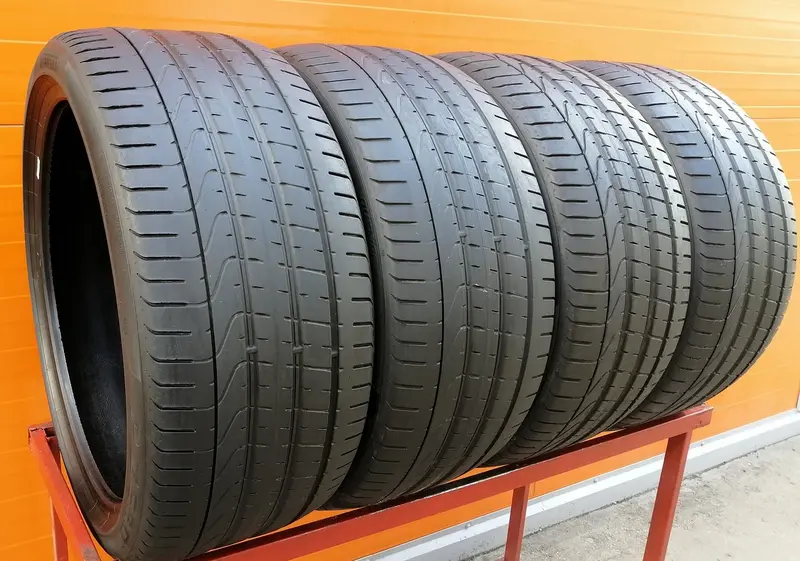 Комплект б/у шин 285/35 R22 Pirelli P Zero
