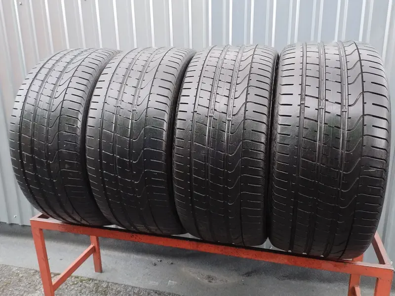 Комплект б/у шин 285/35 R22 Pirelli P Zero