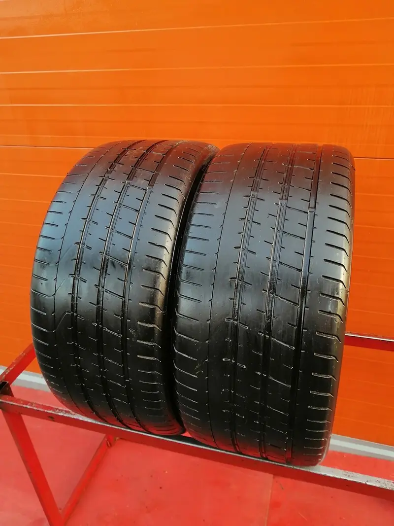 Пара б/у шин 285/40 R19 Pirelli P Zero