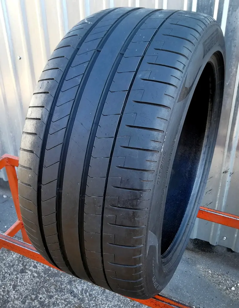 Б/у шина 285/40 R19 Pirelli P Zero PZ4, фото 1