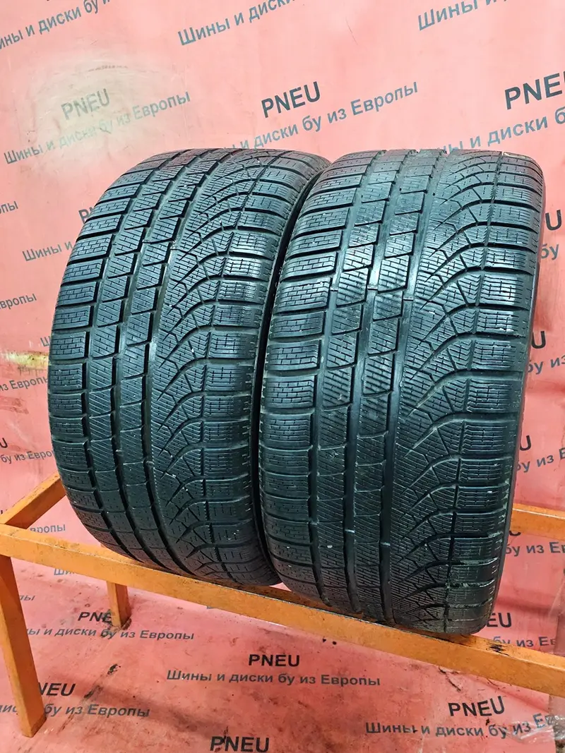 Пара б/у шин 285/40 R19 Pirelli P Zero Winter
