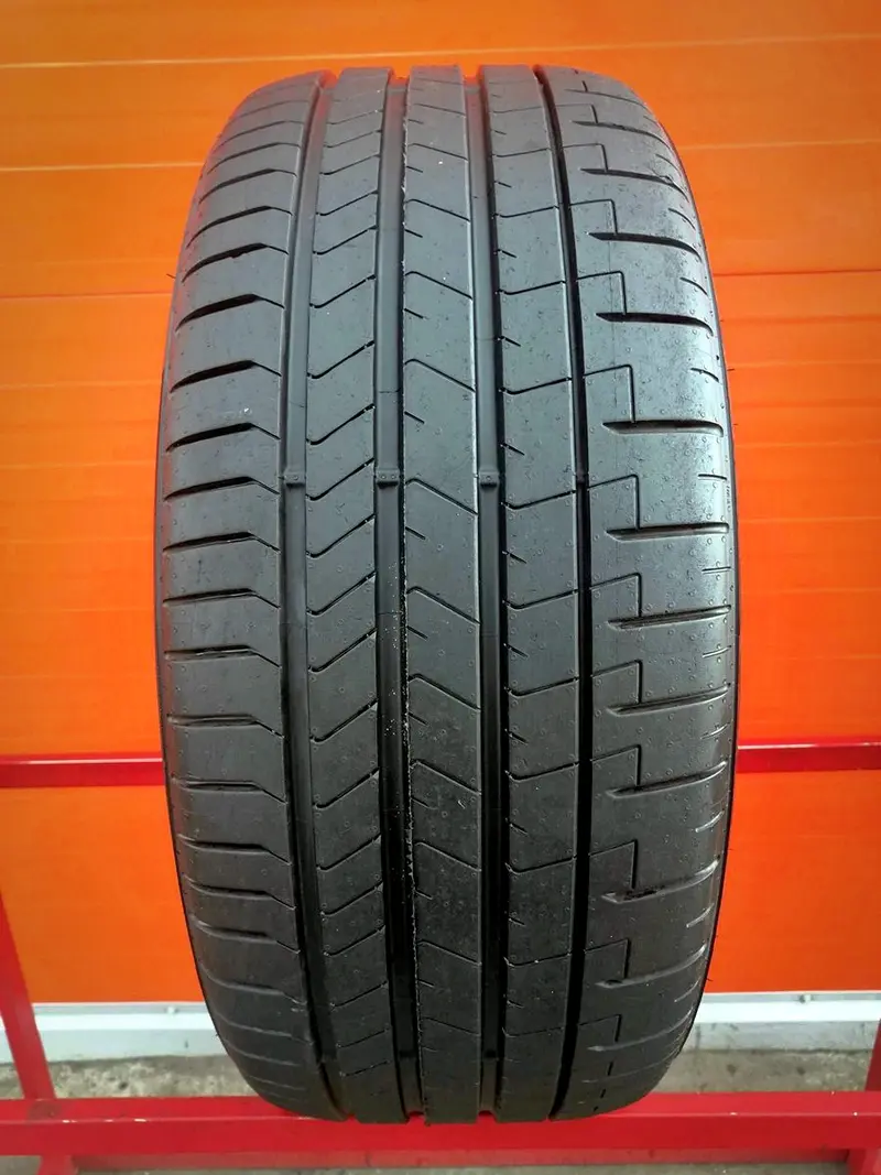 Б/у шина 285/40 R20 Pirelli P Zero PZ4