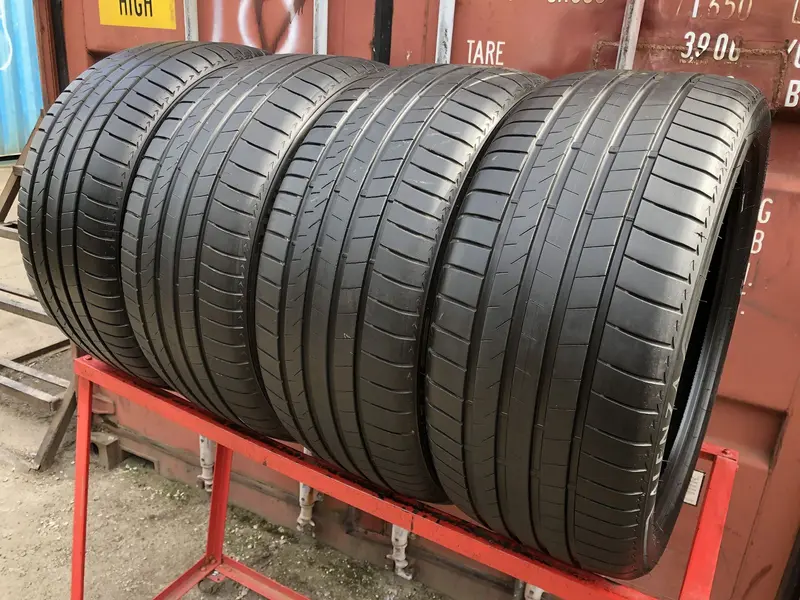 Комплект б/у шин 285/40 R21 Bridgestone Alenza 001