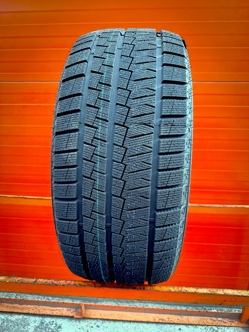 Новая шина 285/40 R21 Kapsen SnowShoes AW33