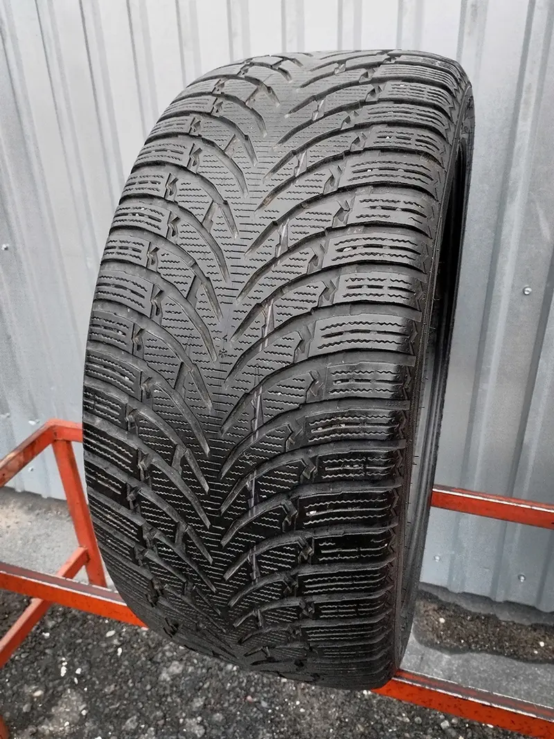 Б/у шина 285/40 R21 Nokian WR SUV 4