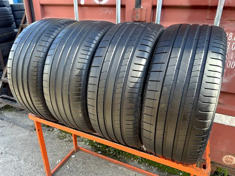 Комплект б/у шин 285/40 R21 Pirelli P Zero PZ4