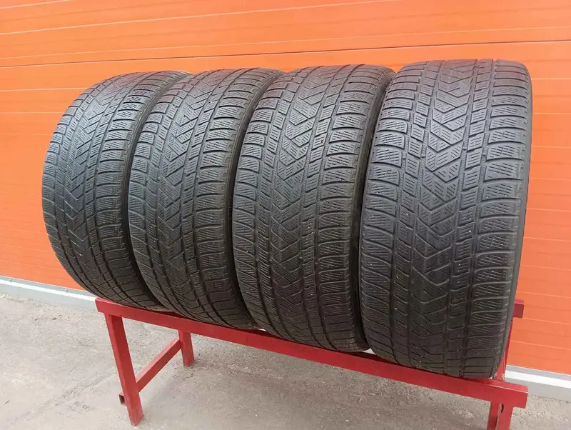 Комплект б/у шин 285/40 R21 Pirelli Scorpion Winter, фото 1