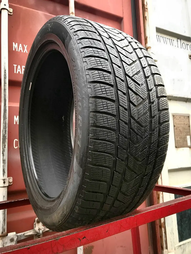 Б/у шина 285/40 R21 Pirelli Scorpion Winter, фото 1