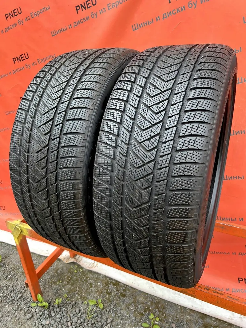 Пара б/у шин 285/40 R22 Pirelli Scorpion Winter