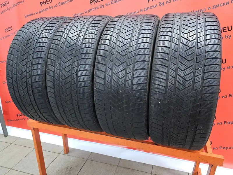 Комплект б/у шин 285/40 R22 Pirelli Scorpion Winter