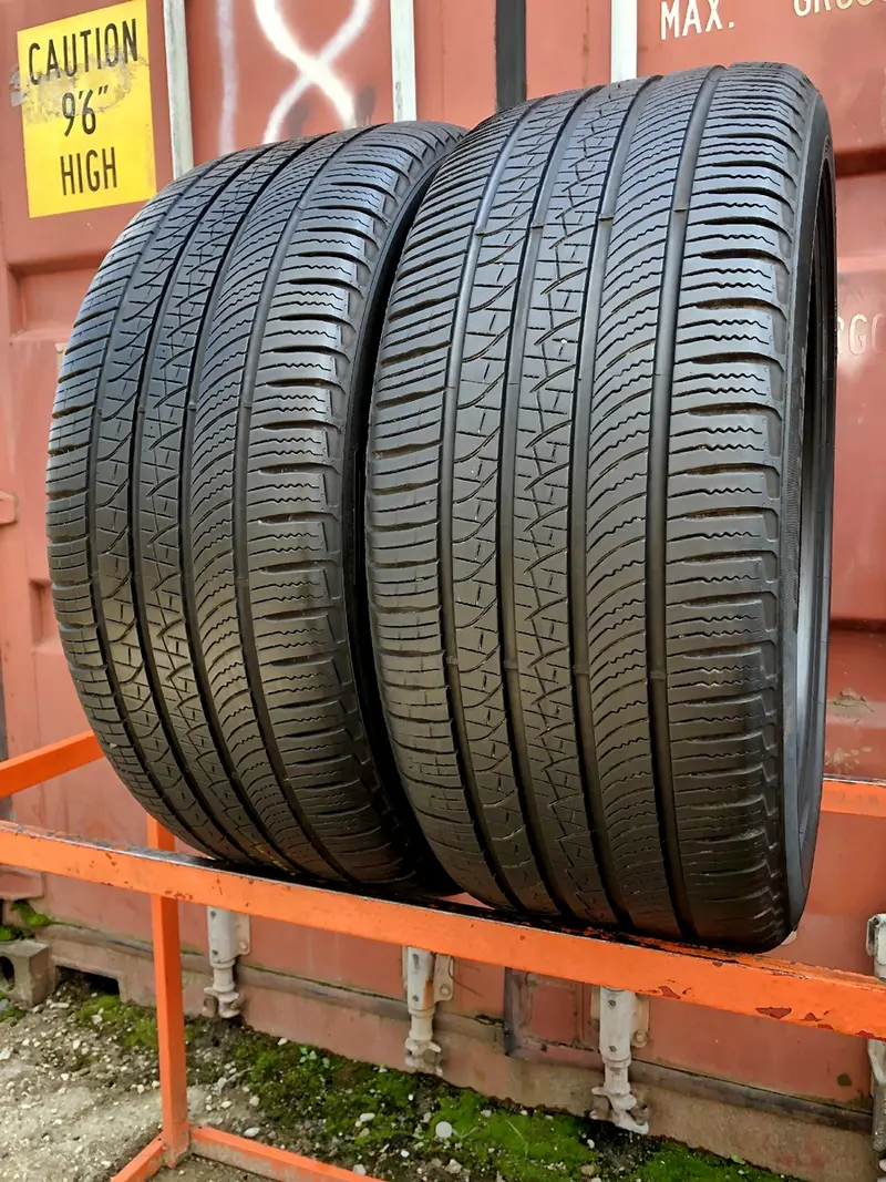 Пара б/у шин 285/40 R22 Pirelli Scorpion Zero All Season