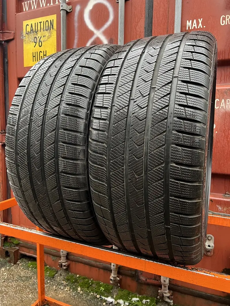 Пара б/у шин 285/40 R22 Vredestein Quatrac PRO