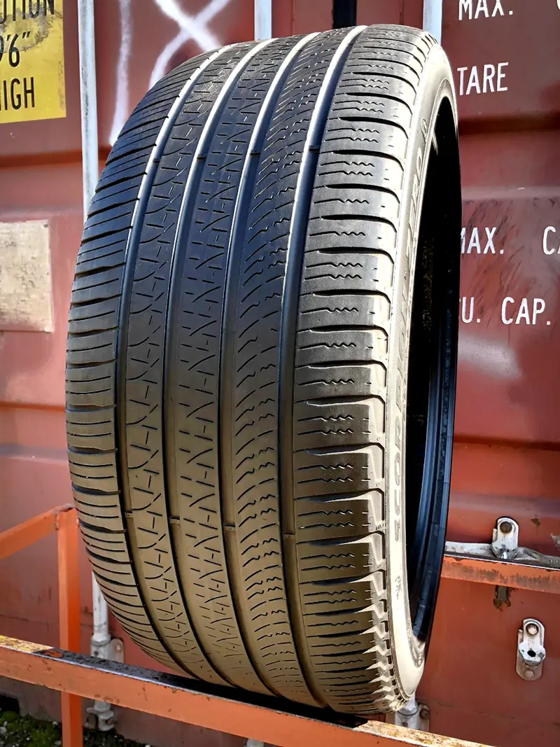 Б/у шина 285/40 R23 Pirelli Scorpion Zero All Season