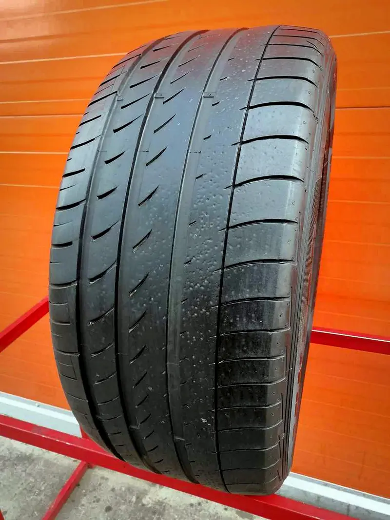 Б/у шина 285/45 R19 Dunlop SP Quattromaxx