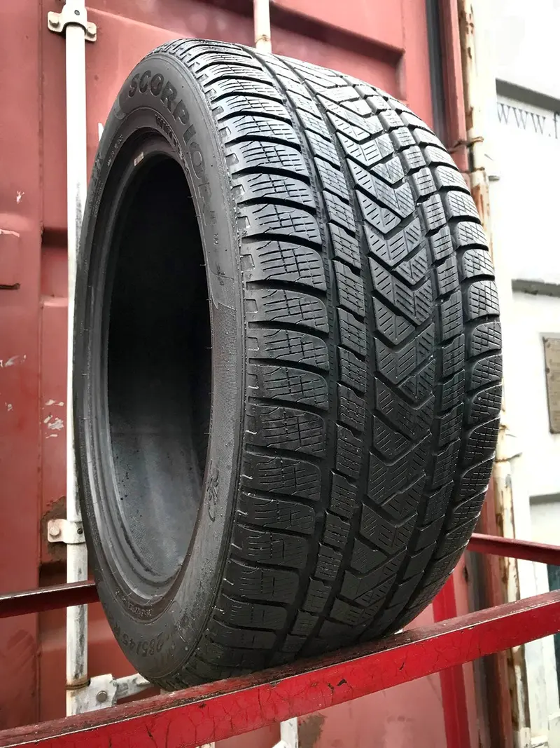 Б/у шина 285/45 R20 Pirelli Scorpion Winter, фото 1