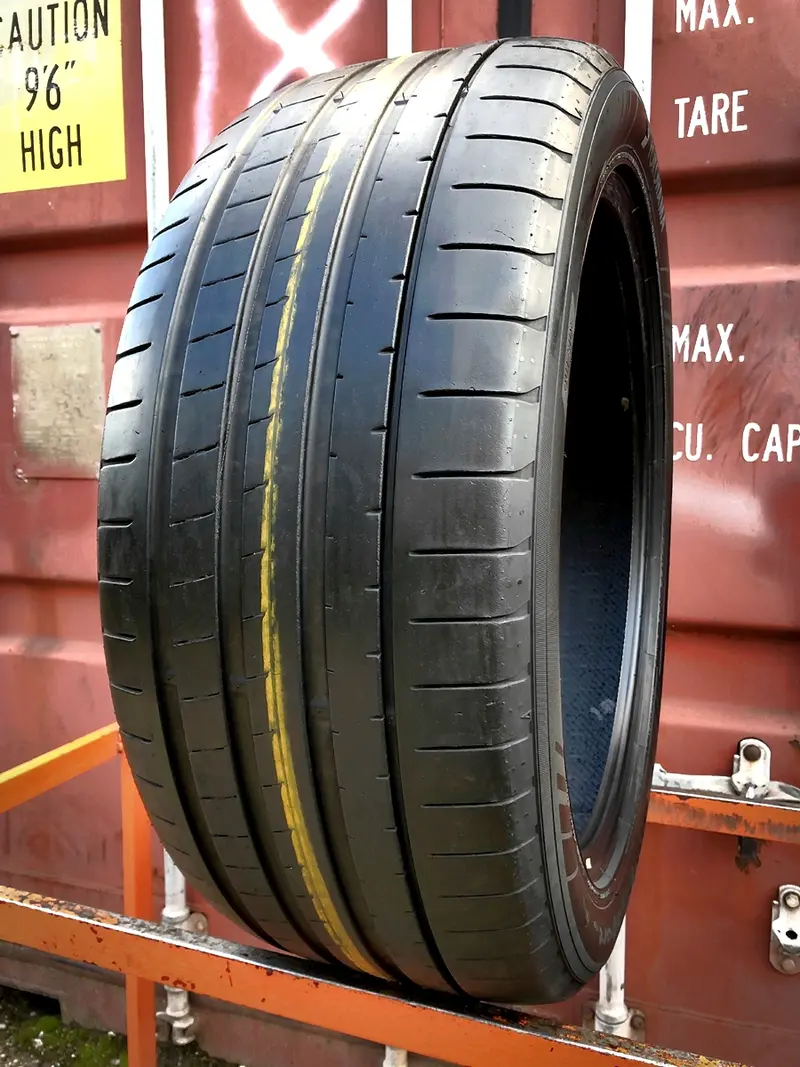 Б/у шина 285/45 R22 Yokohama Advan Sport V107