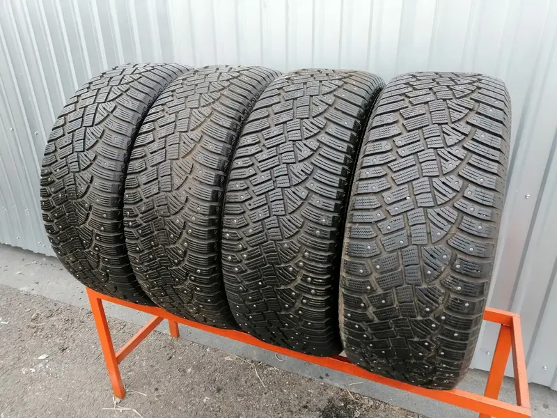 Комплект б/у шин 285/60 R18 Continental IceContact 2
