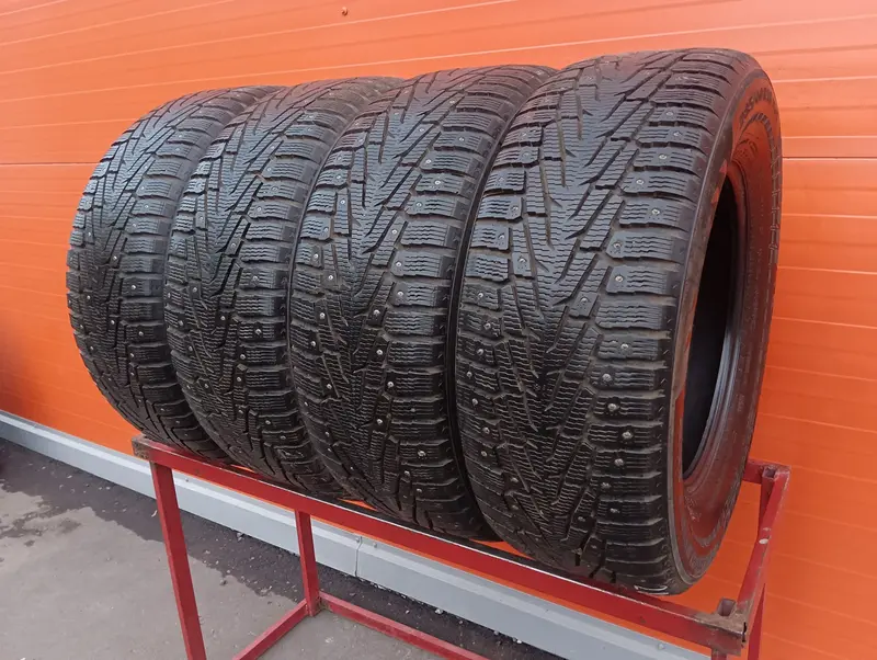 Комплект б/у шин 285/60 R18 Nokian Hakkapeliitta 7