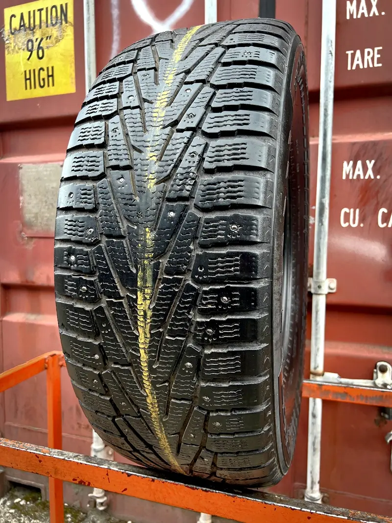 Б/у шина 285/60 R18 Nokian Hakkapeliitta 7