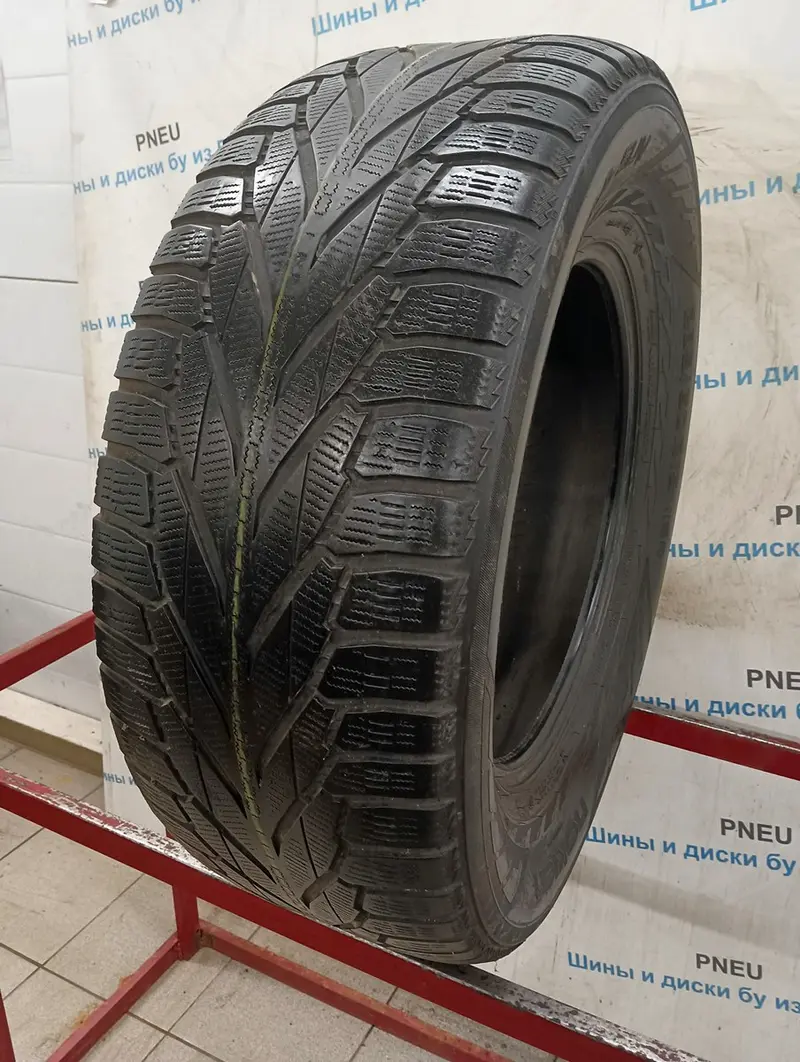Б/у шина 285/60 R18 Nokian Hakkapeliitta R2 SUV