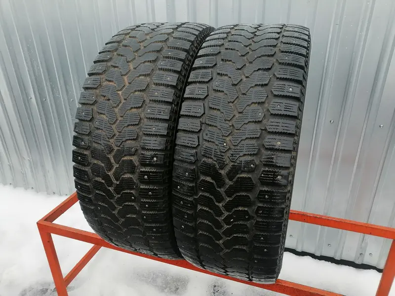 Пара б/у шин 285/60 R18 Yokohama Ice Guard F700