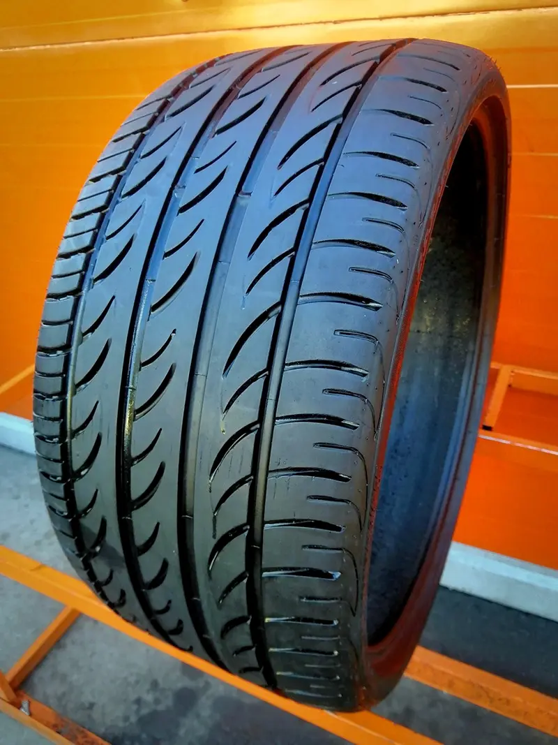 Б/у шина 295/25 R22 Pirelli P Zero Nero, фото 1