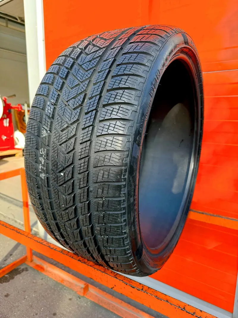Новая шина 295/30 R22 Pirelli Scorpion Winter