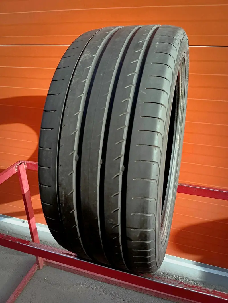 Б/у шина 295/35 R20 Yokohama Advan Sport V105