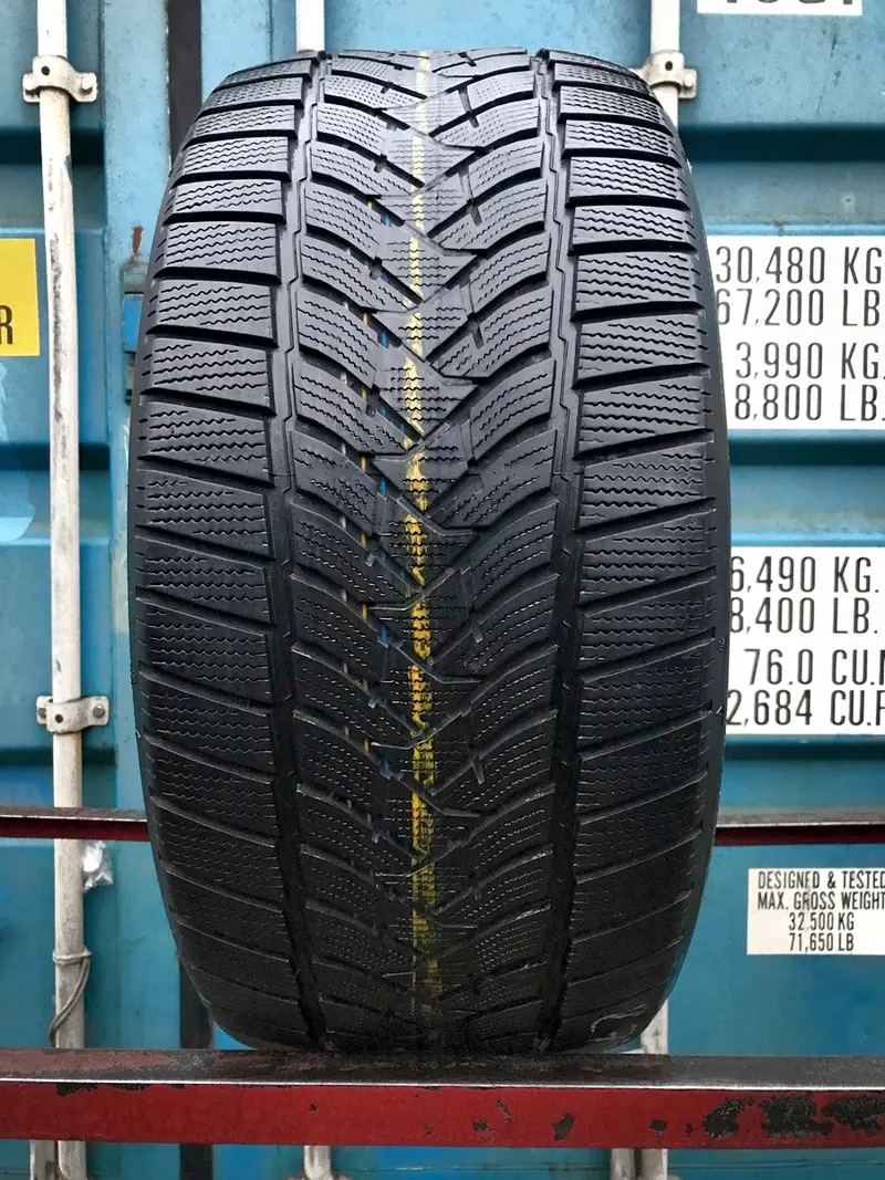 Б/у шина 295/35 R21 Dunlop Winter Sport 5