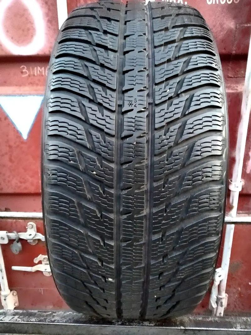 Б/у шина 295/35 R21 Nokian WR SUV 3