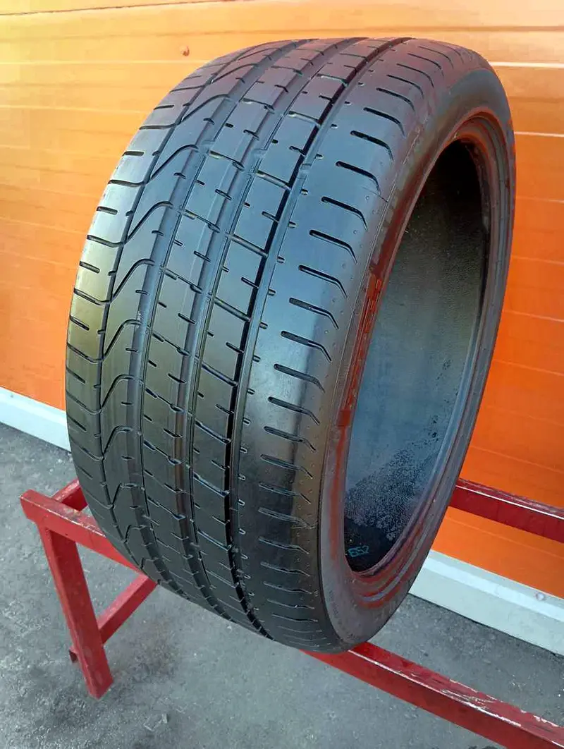 Б/у шина 295/35 R21 Pirelli P Zero