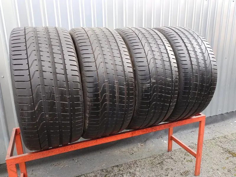 Комплект б/у шин 295/35 R21 Pirelli P Zero