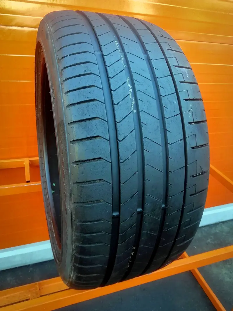 Б/у шина 295/35 R21 Pirelli P Zero PZ4