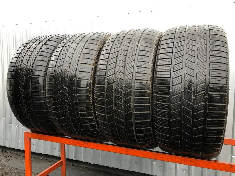 Комплект б/у шин 295/35 R21 Pirelli Scorpion Ice & Snow
