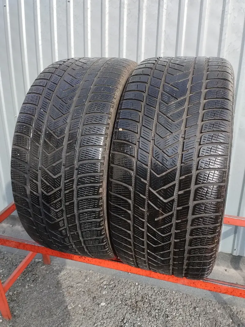 Пара б/у шин 295/35 R21 Pirelli Scorpion Winter, фото 1