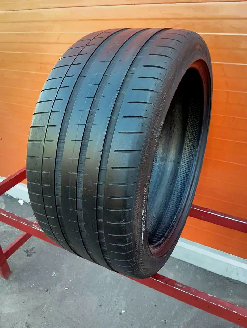 Б/у шина 295/35 R21 Vredestein Ultrac Vorti