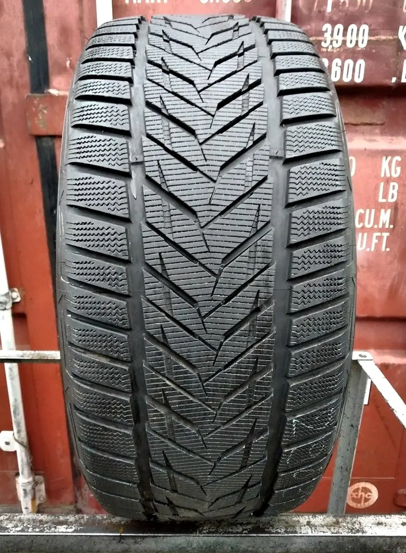 Б/у шина 295/35 R21 Vredestein Wintrac Xtreme S