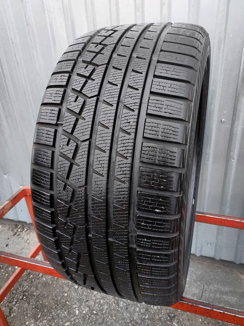 Б/у шина 295/35 R21 Yokohama W.drive V902 B